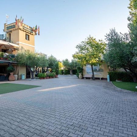 Heliopolis Camping & Village Pineto Extérieur photo